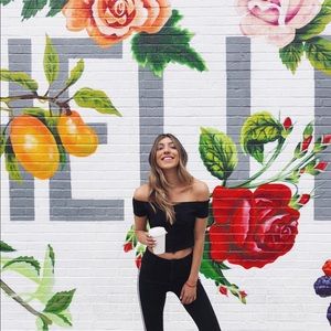 Meet your Posher, Danielle